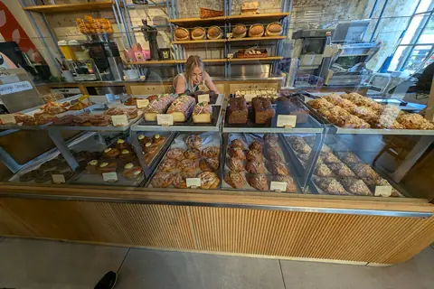Mmm Cakes photo 2